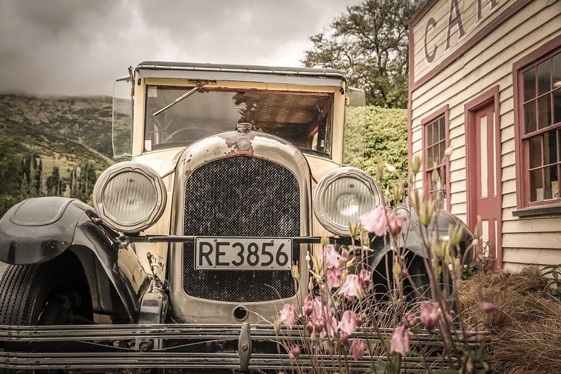 Oldtimer bij Cardrona Hotel, Nieuw-Zeeland van Christian Müringer