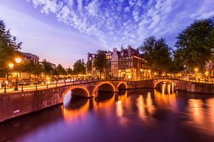 MSTERDAM-avondidylle aan de Keizersgracht en Leidsegracht van Melanie Viola