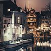Brügge bei Nacht - Märchenhafte Atmosphäre auf den Grachten (Warm sepia) von Daan Duvillier | Dsquared Photography