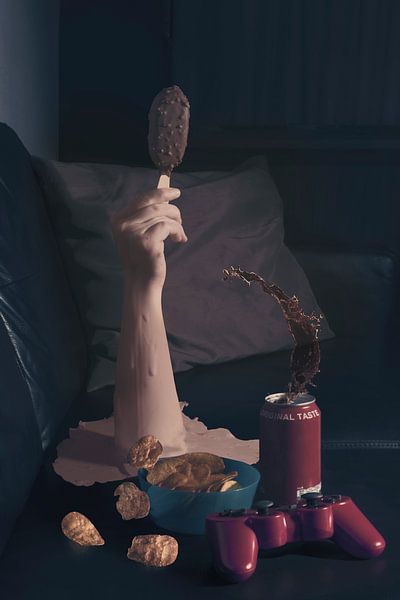 Surrealistische Beeldbewerking – Chaos en Verwarring in Alledaagse Situaties van Elianne van Turennout