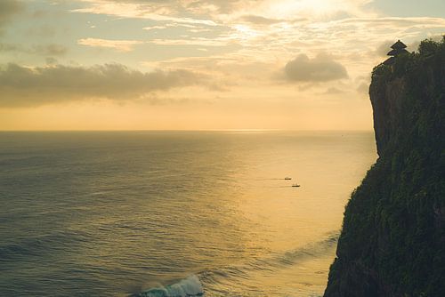 Uluwatu cliff temple (Bali)