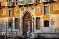 Venezianisches Haus in der Abendsonne von Arja Schrijver Fotografie Miniaturansicht
