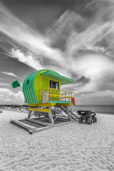 MIAMI BEACH Florida Flair by Melanie Viola