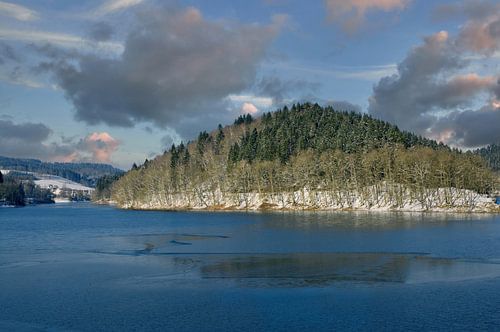Stuwdam Aggertalsperre in het Oberbergisches Land