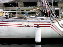 Heck eines Segelboot von Norbert Sülzner