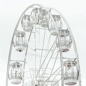 Ferris Wheel Trip - Fairground Fun at New Heights