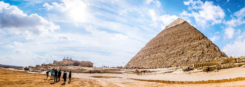 Pyramids of Giza by Günter Albers