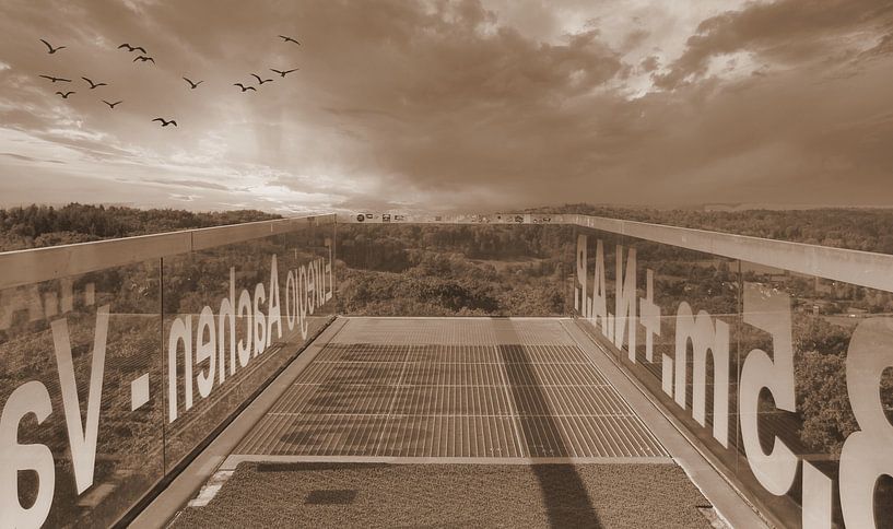 Aussichtsturm in Vaals in Sepia von Jose Lok