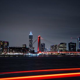 Dynamische stad: Rotterdam in de nacht van Jeffrey van Hulst