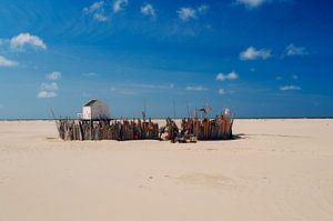 Ertrinkende Hütte auf Vlieland - Stille im Sand