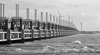 Oosterschelde kering in Zwart wit van Guido Akster thumbnail