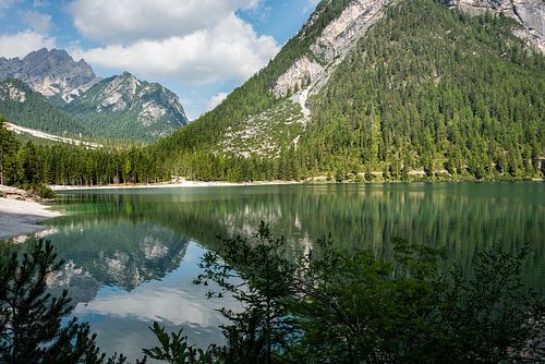Lago di Braies reflectie