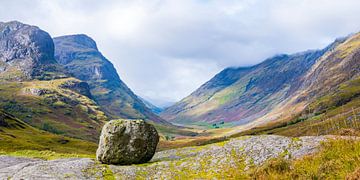De pas naar Glencoe in de Schotse highlands sur Rob IJsselstein