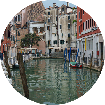 Kanaal in Venetië van Michel van Kooten