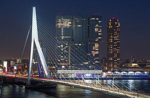 Die Erasmus-Brücke und Wilhelmina-Pier in Rotterdam von MS Fotografie | Marc van der Stelt