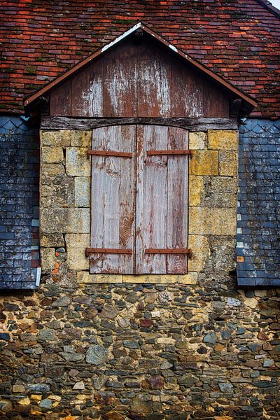 Window with shutters in France by Blond Beeld