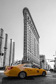 Flat Iron Building New York Gelbes Taxi von Carina Buchspies