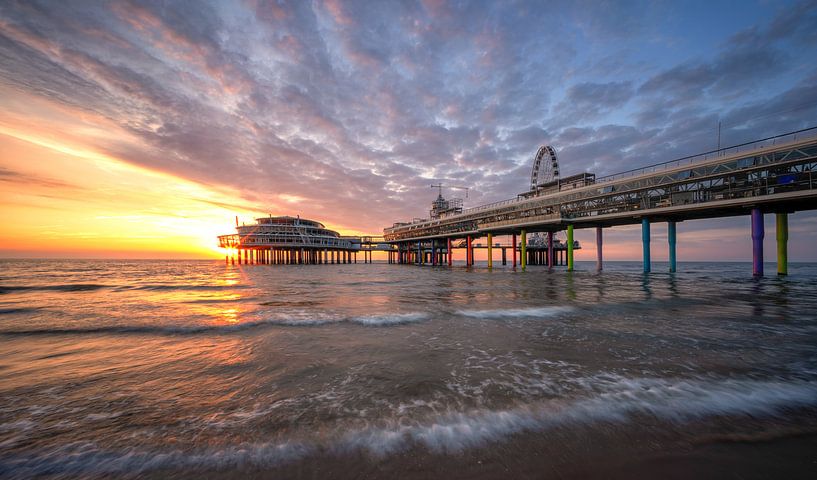 Scheveningen jetty by Photo Wall Decoration
