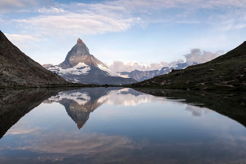 Reflet du Cervin Riffelsee au lever du soleil par Jeroen van Rooijen