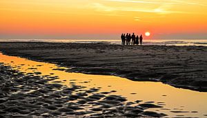 Profiter du coucher de soleil sur la plage de Texel / Coucher de soleil sur la plage de Texel sur Justin Sinner Pictures ( Fotograaf op Texel)