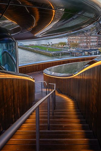 Rooftopview richting Hotel New York, op de Wilhelminapier in Rotterdam