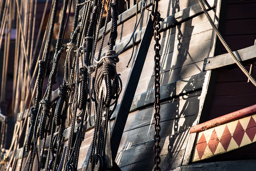 Vintage en retro details van een oude houten zeilschip van Fotografiecor .nl