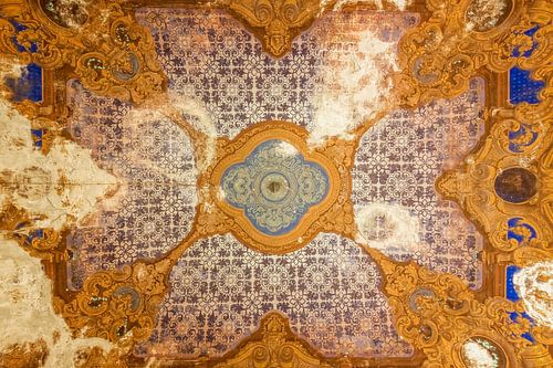 Lost Place - Ik hou van dit soort sierlijke plafonds - Italiaanse villa