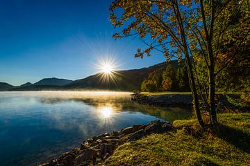 Sonnenaufgang  am Walchensee von Denis Feiner
