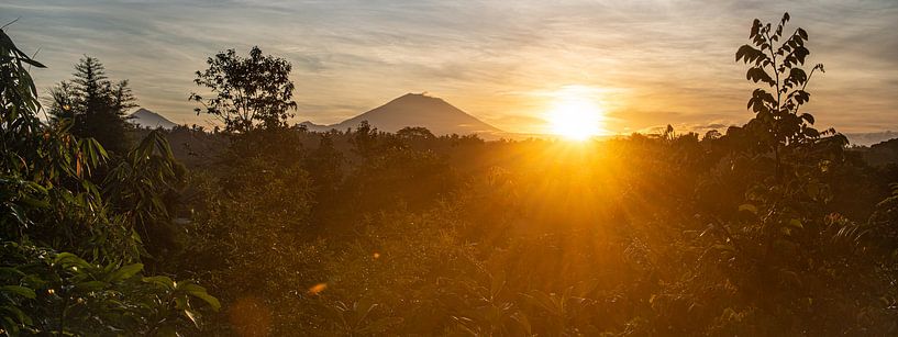 Sunrise panorama with Volcano Gunung Agung from Ubud by Ellis Peeters