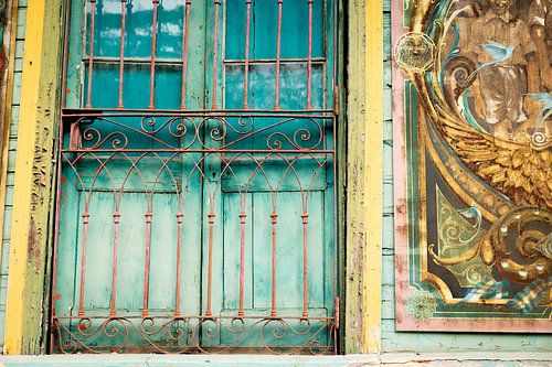 Kleurrijke deur in La Boca, Buenos Aires