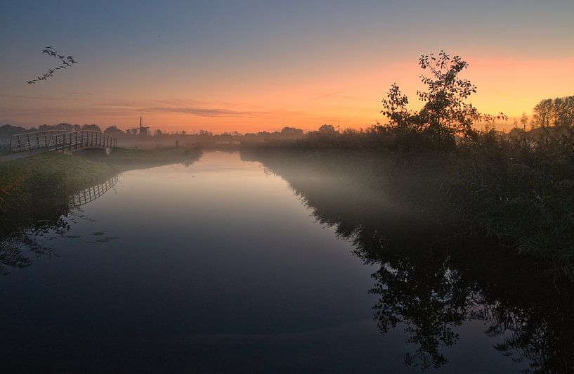 The oudorperpolder in the mist by peterheinspictures