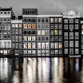 Damrak Amsterdam @ night von Ronald Huiberse