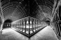 Eeuwige Elegantie - Gotische Kloostergang op Le Mont-Saint-Michel