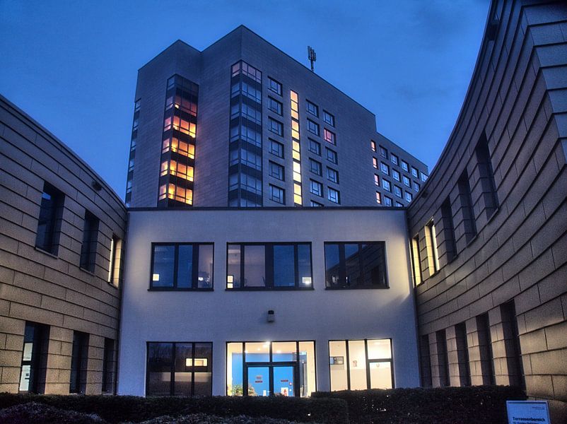 Architecture au centre de rééducation Medicos par Edgar Schermaul