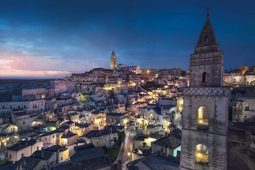 Blauw uur boven de Sassi van Matera. Italië