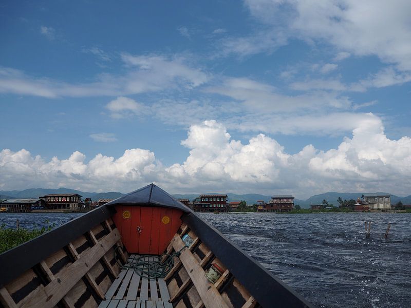 By boat in Myanmar (Burma) by Sofie Duchateau