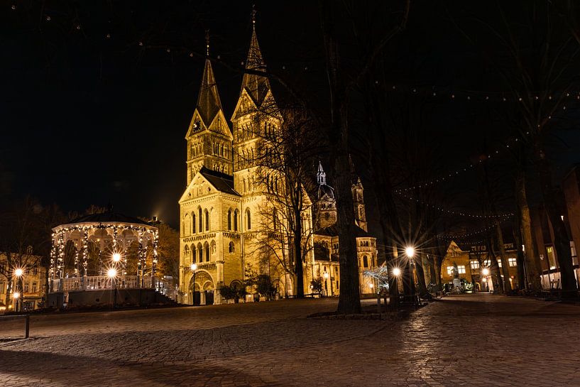 Munsterplein Roermond by Bart Hanssen