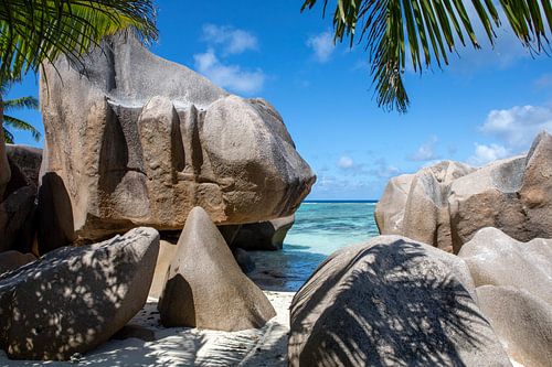 Op het droomstrand op La Digue (Seychellen)