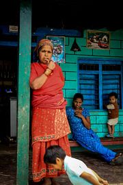 Scene from a Bollywood film (II) by Maykel Schoonus