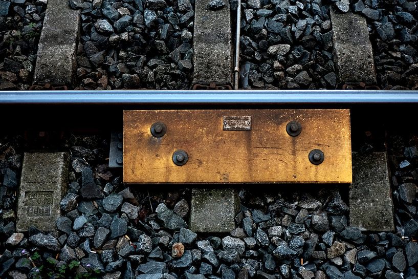 Tussen de rails (station Hilversum) par Marc Wielaert