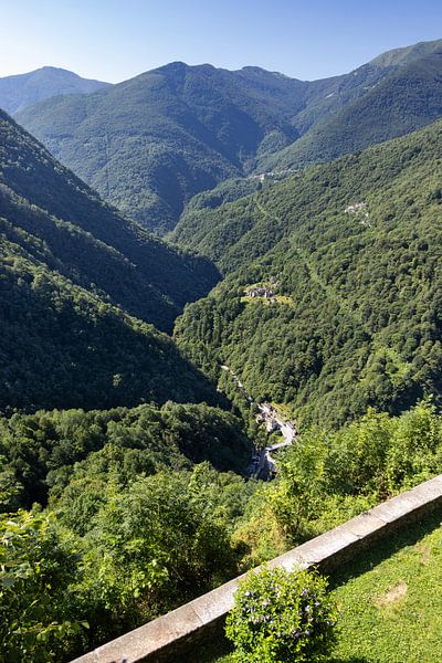 Valle Cannobina Paysage d'été Italie par Imladris Images