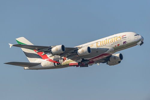 Emirates Airbus A380 passagiersvliegtuig met United for Wildlife livery.