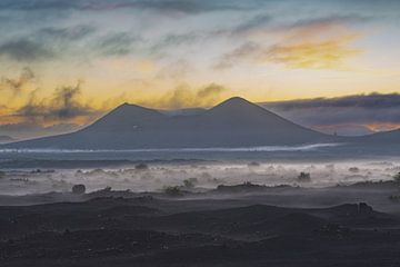 Sonnenaufgang auf Lanzarote von Walter G. Allgöwer