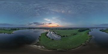 Magnifique lever de soleil au port de plaisance sur Moetwil en van Dijk - Fotografie