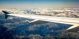 Panorama Tragfläche über Alpen von Dieter Walther
