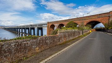 Eisenbahnbrücke, Tay, Dundee, Schottland von Arjan Warmerdam