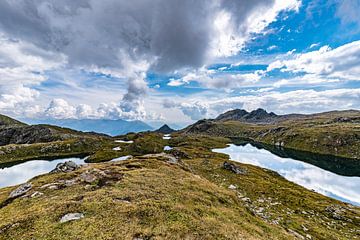 Berglandschappen: Vergezicht in de bergen in Oost Tirol van Thijs van Laarhoven