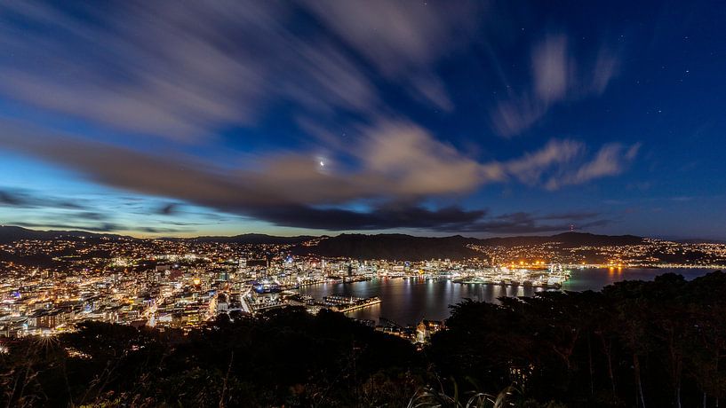 Wellington City bei Nacht, NZ, Neuseeland von Pascal Sigrist - Landscape Photography