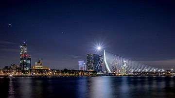 Skyline Rotterdam Erasmusbrug van FinePixel
