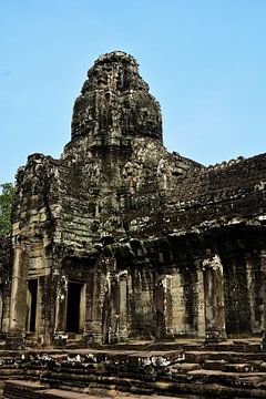The mystery and grandeur of the Bayon at Angkor by Frank Photos